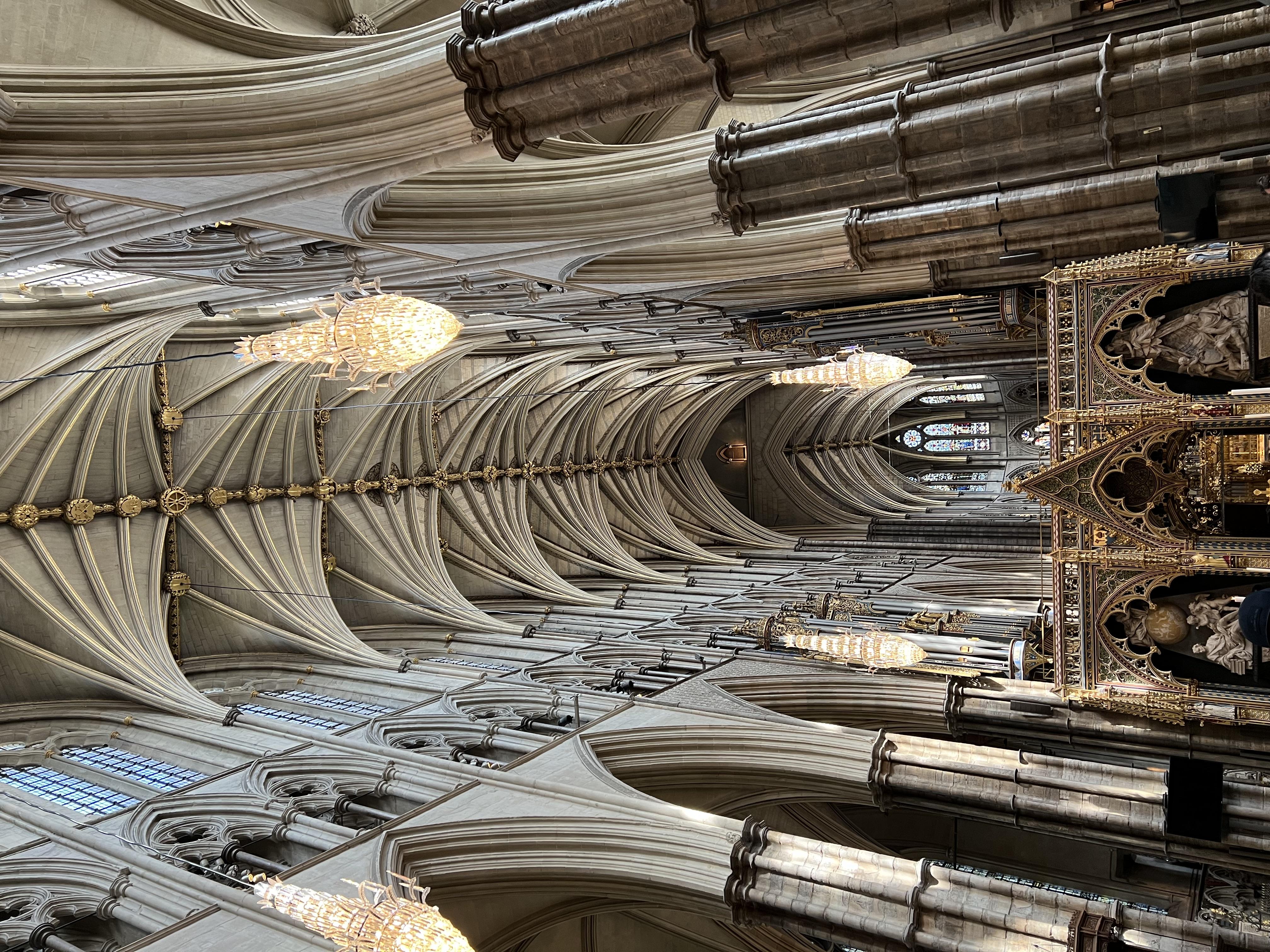 - Unveiling the Majesty of Westminster⁢ Abbey:⁢ A⁣ Historic Journey