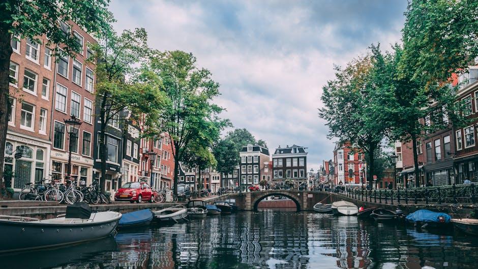 Exploring the⁤ Vibrant Culture of Amsterdam from London