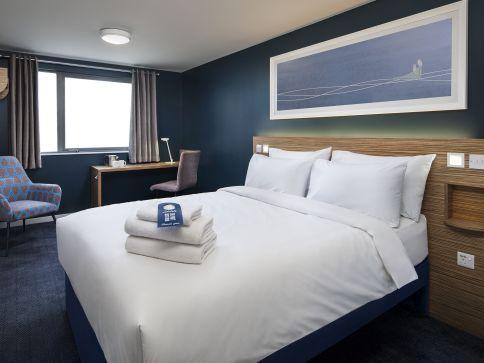 - Unveiling the Charm of Travelodge London ⁢City:⁣ A Comprehensive Guide