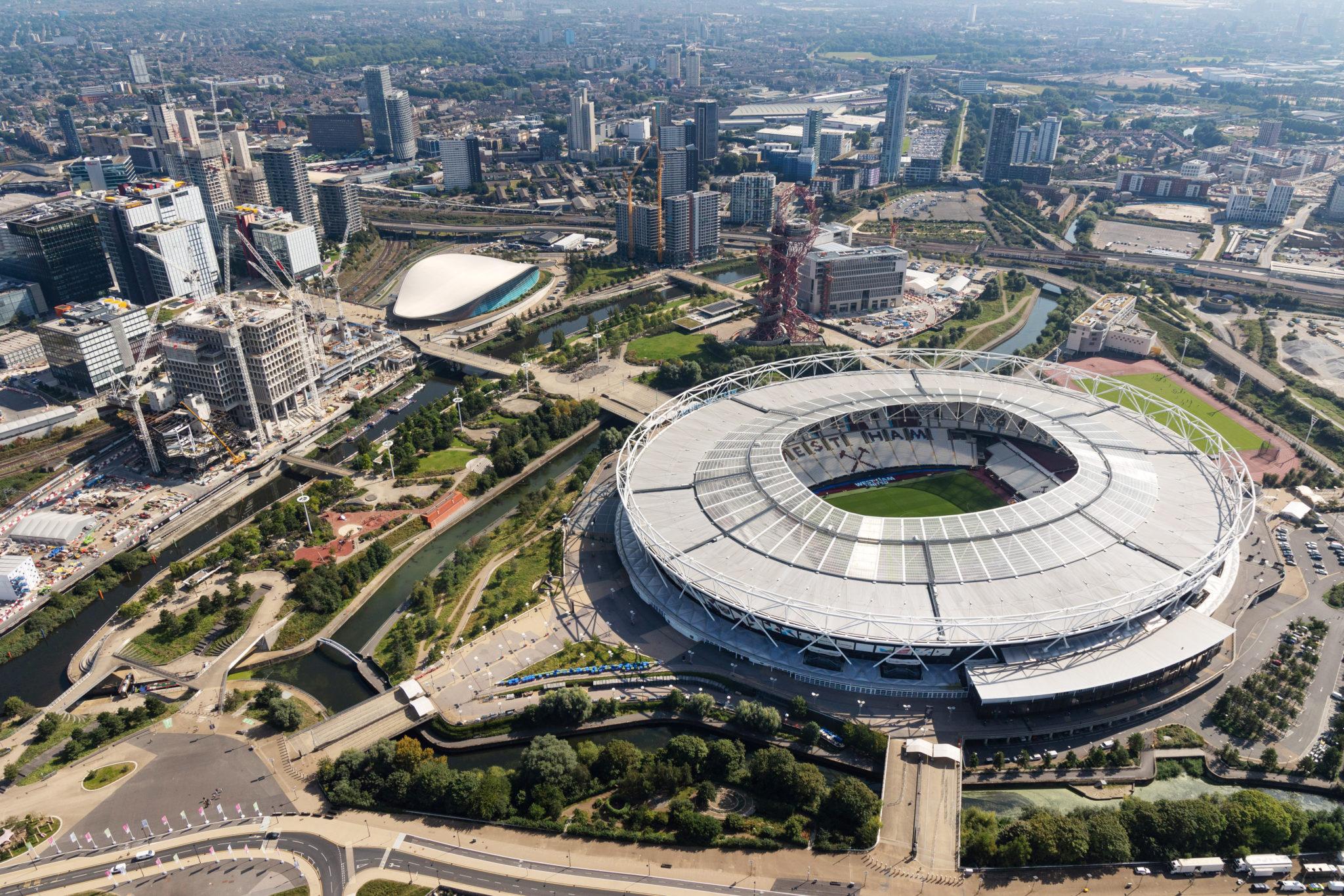 Critique and Suggestions: Evaluating the‌ Effectiveness of the London 2012 Logo Design